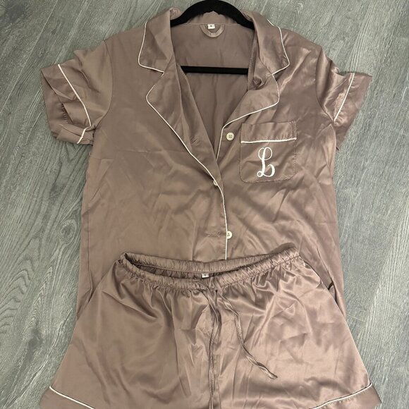 Silky "L" Monogram Pajama Set Dusty Pink - Size Small - Picture 2 of 10